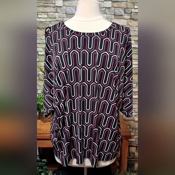 Cato Tops - New Cato Black and‎ Pink Geometric Top
